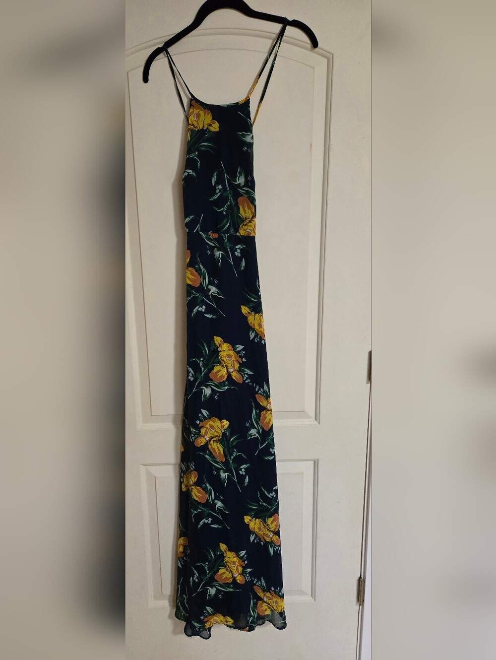 Lulu's Navy Floral Open-Back Maxi Dress - Picture 2 of 2